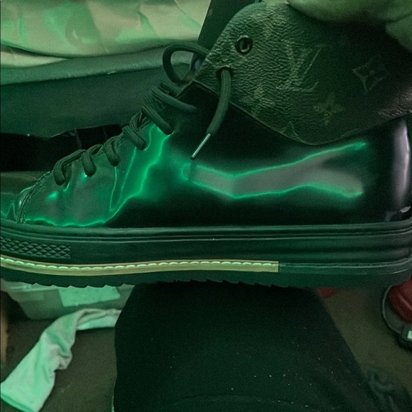 Only worn twice main image 4
